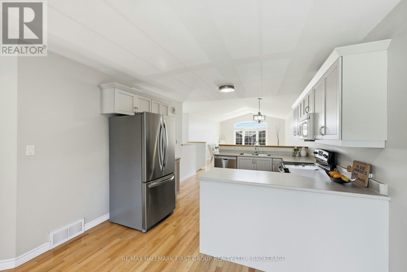 759 Tanner Drive, Kingston, ON, K7M 9G7 - 13