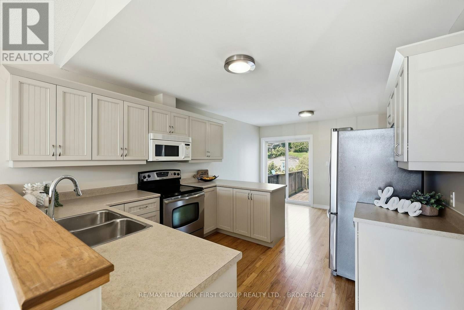 759 Tanner Drive, Kingston, ON, K7M 9G7 - 10