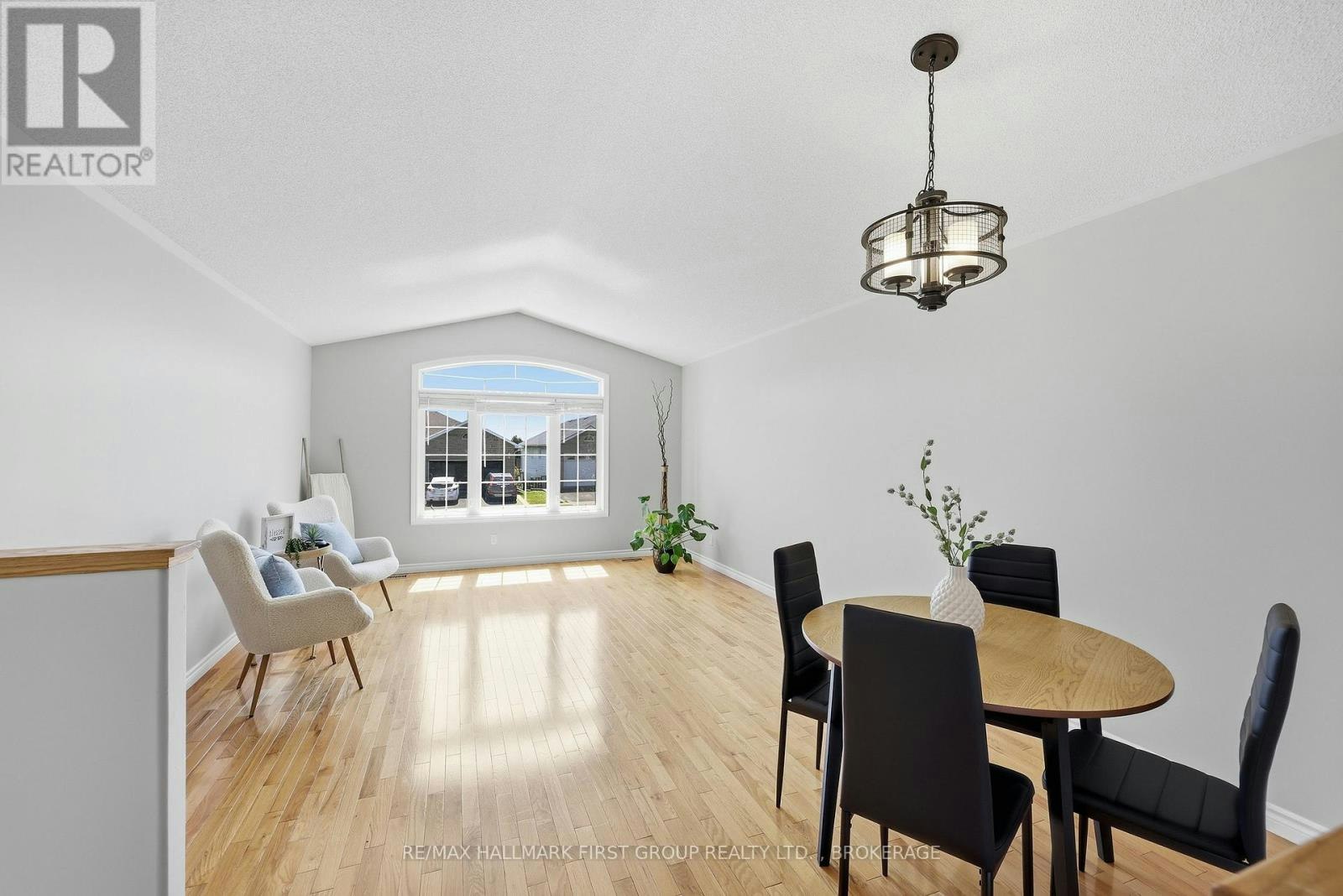 759 Tanner Drive, Kingston, ON, K7M 9G7 5