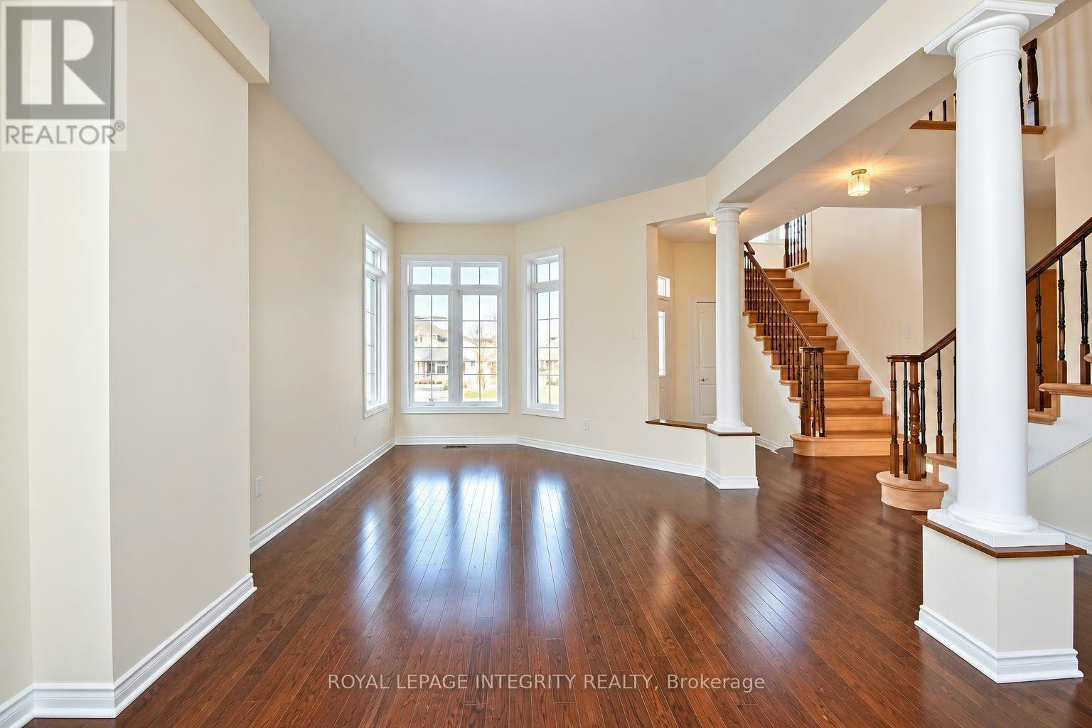 104 Whitestone Drive, Ottawa, ON, K2C 4C5 - 2