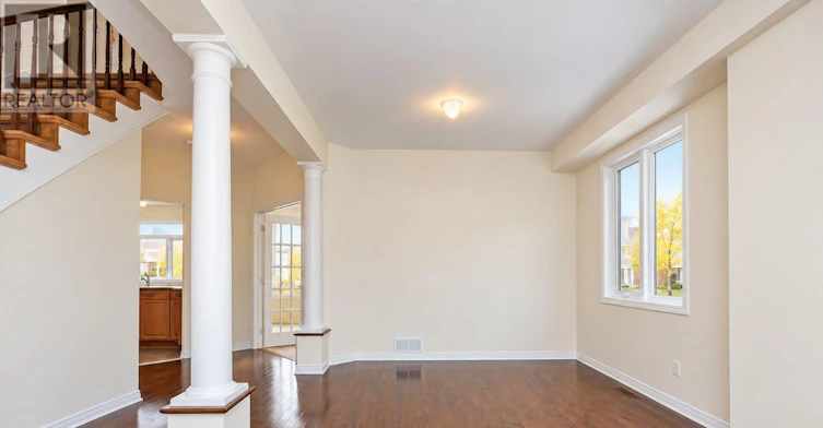 104 Whitestone Drive, Ottawa, ON, K2C 4C5 - 4