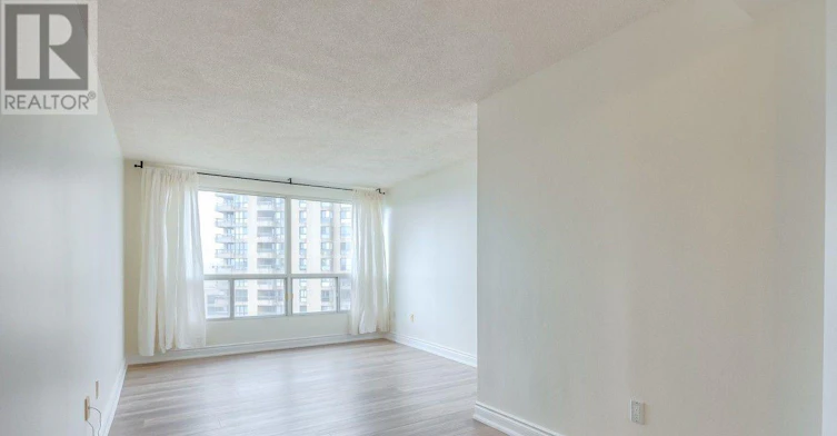 2504-5 Concorde Place, Toronto, ON, M3C 3M8 - 9