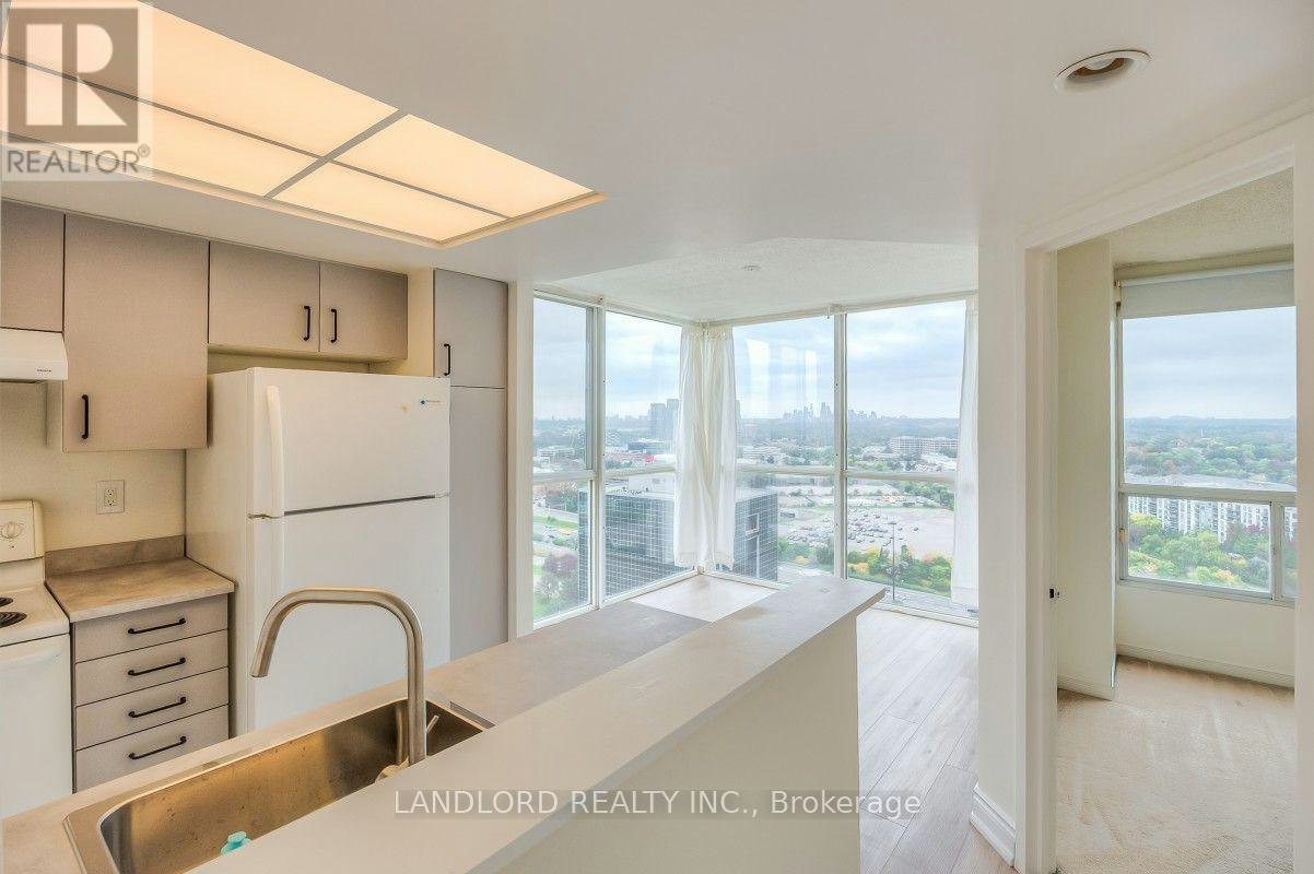 2504-5 Concorde Place, Toronto, ON, M3C 3M8