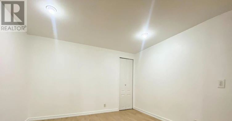 BSMT-114 Bellefair Avenue, Toronto, ON, M4L 3T8 - 14