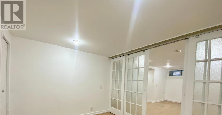 BSMT-114 Bellefair Avenue, Toronto, ON, M4L 3T8 - 11