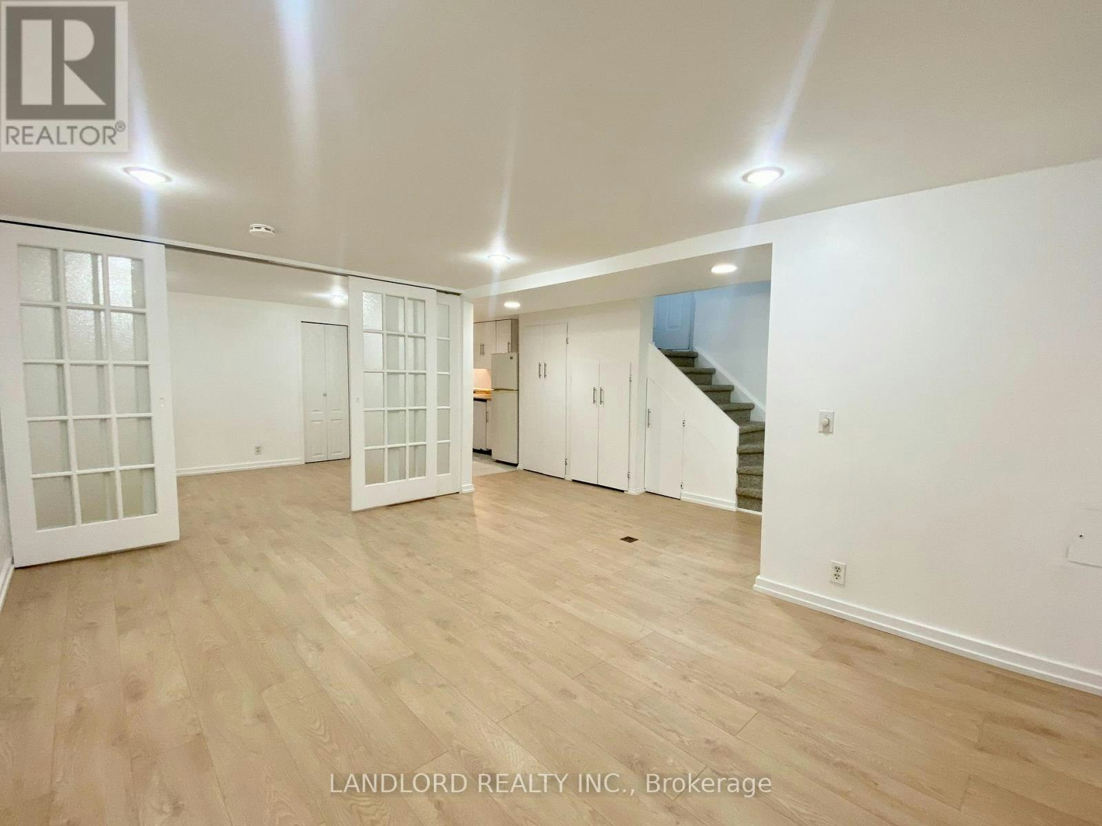 BSMT-114 Bellefair Avenue, Toronto, ON, M4L 3T8 - 2