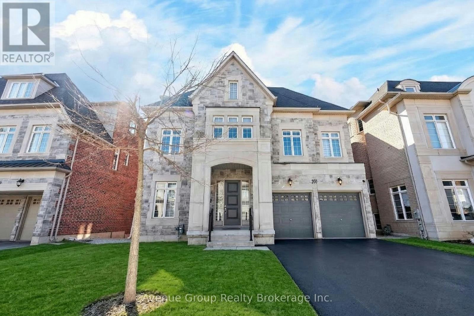 200 Farrell Road, Vaughan, ON, L6A 4W6