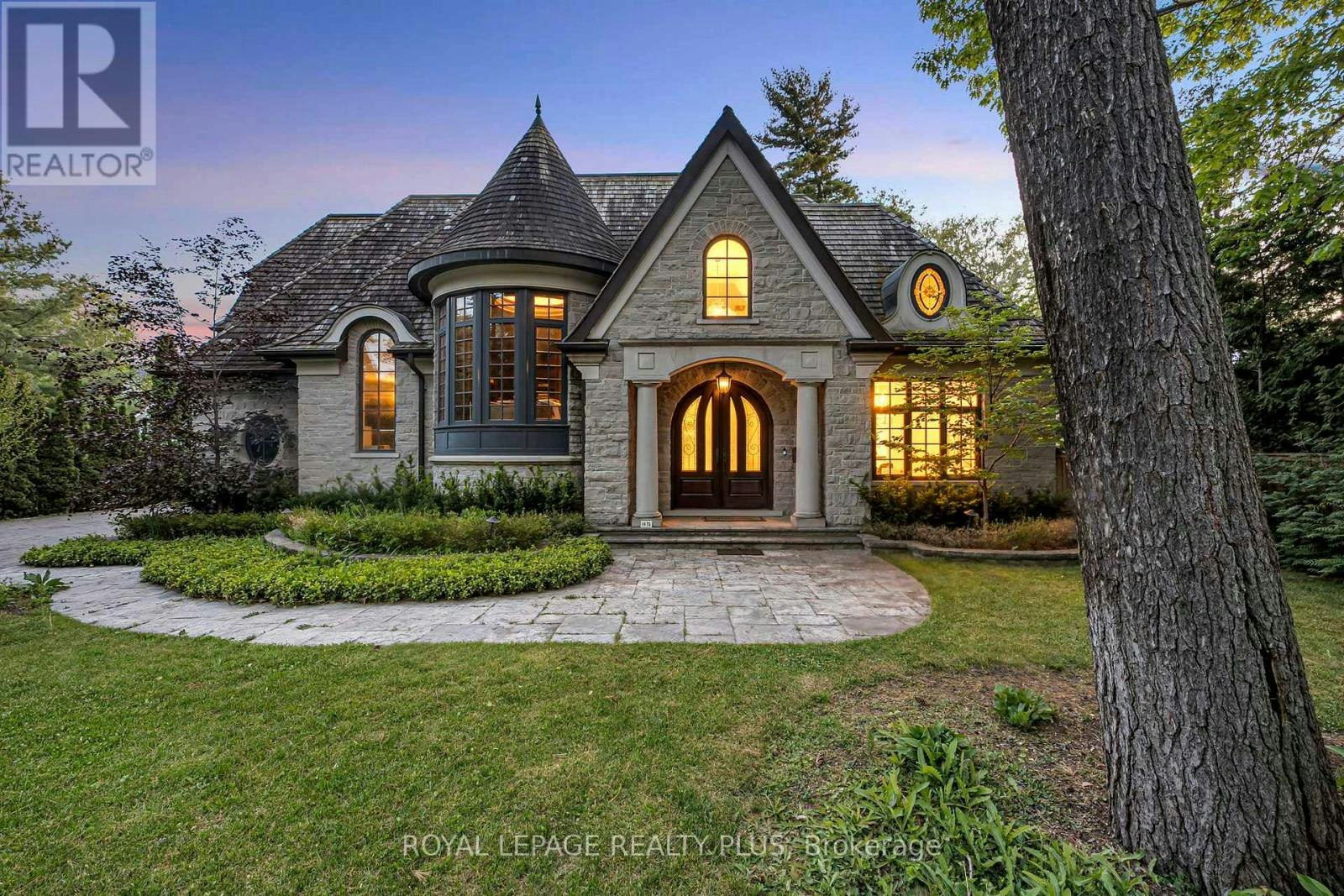1476 Carmen Drive, Mississauga, ON, L5G 3Z1
