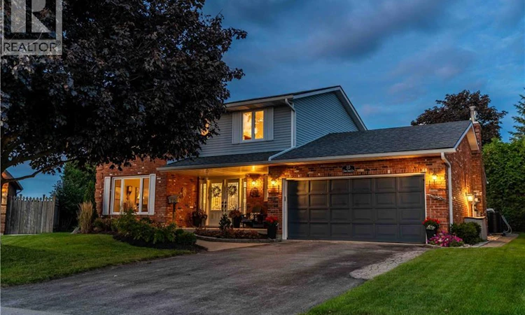 15 Clare Innis Court