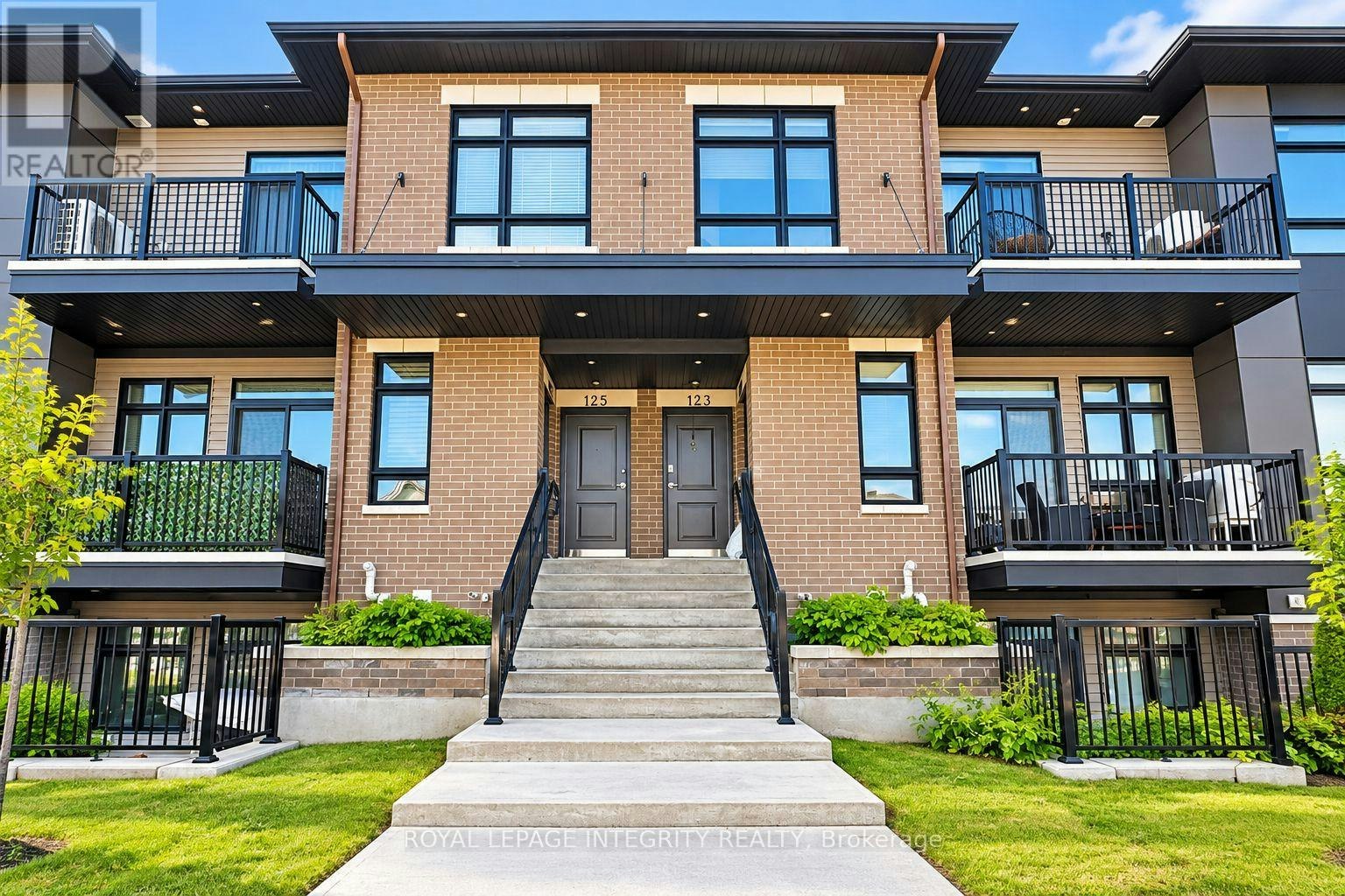127 Fairweather Street, Ottawa, ON, K1T 3W6