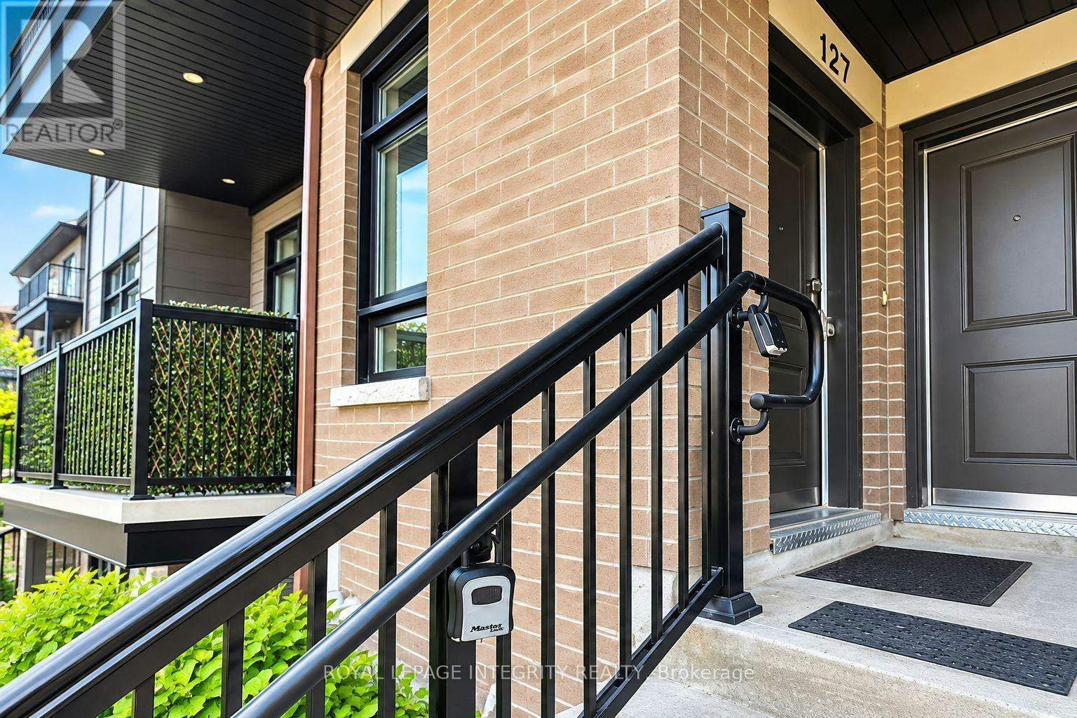 127 Fairweather Street, Ottawa, ON, K1T 3W6 - 2