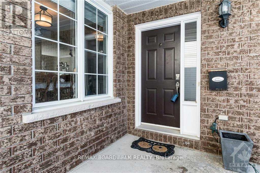 4291 Owl Valley Drive, Ottawa, ON, K1V 1L8 3