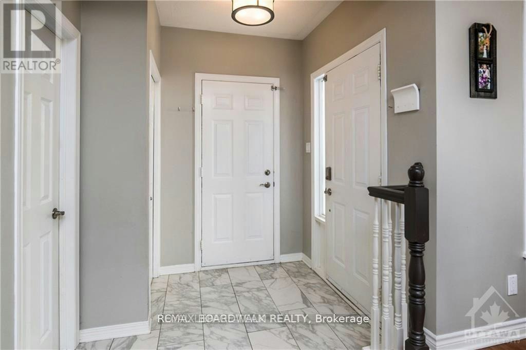 4291 Owl Valley Drive, Ottawa, ON, K1V 1L8 4
