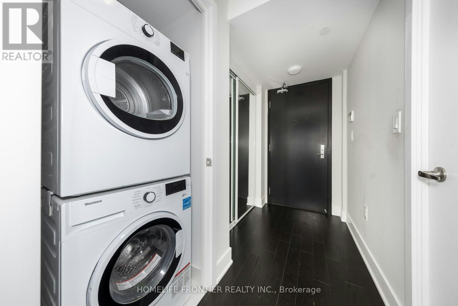 2310-955 Bay Street, Toronto, ON, M5S 0C6 - 3