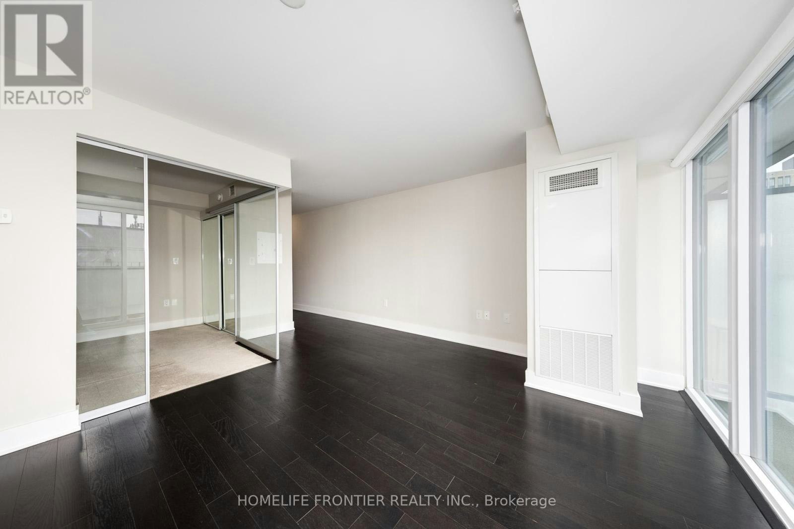 2310-955 Bay Street, Toronto, ON, M5S 0C6 - 4