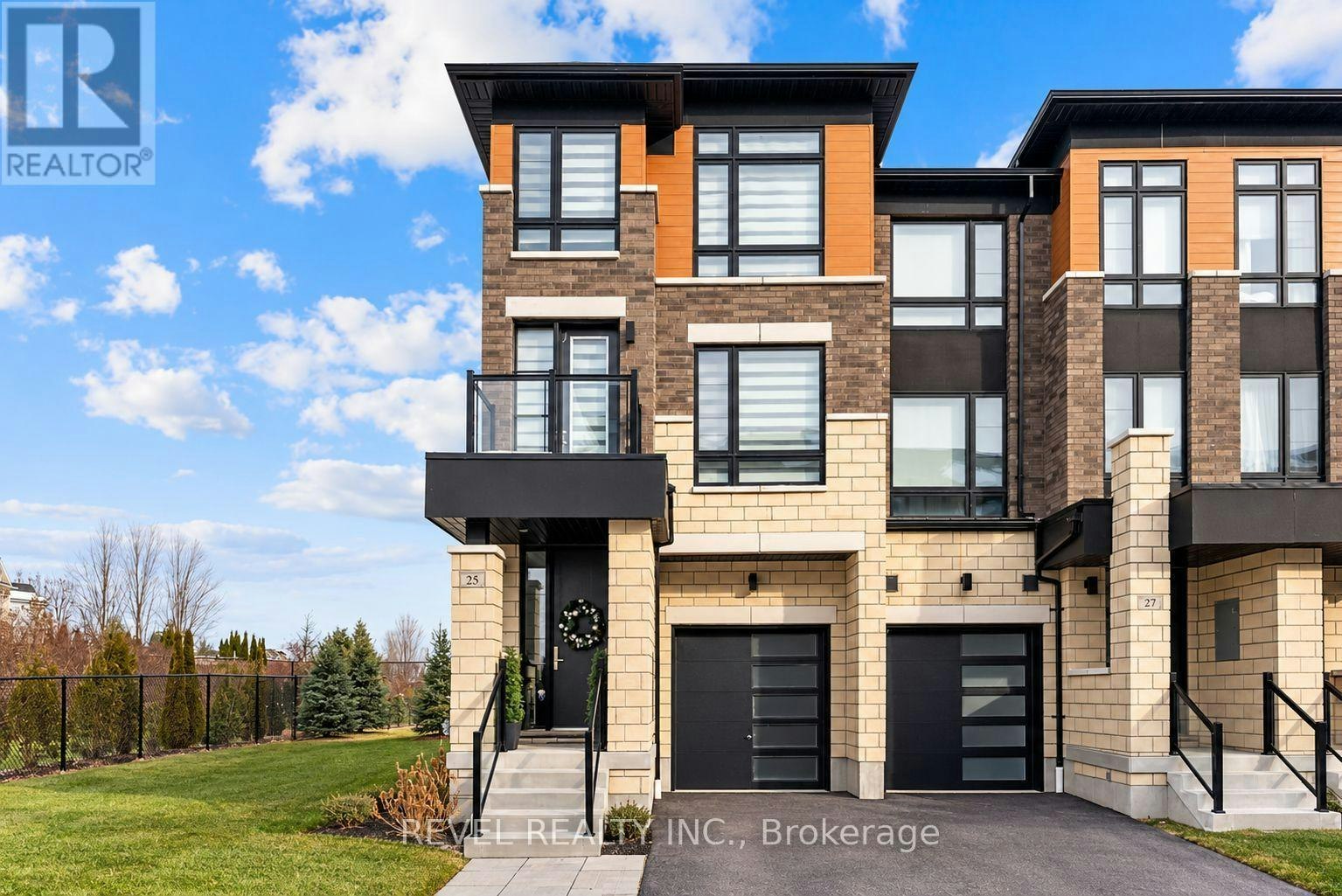 25 Lake Trail Way, Whitby, ON, L1M 0M3