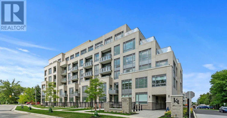 106-2075 King Road, King, ON, L7B 0R6