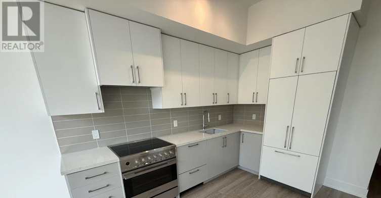 106-2075 King Road, King, ON, L7B 0R6 - 9
