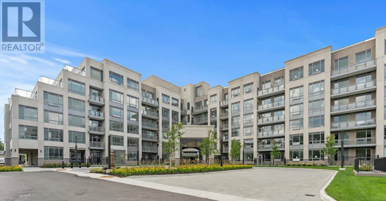 106-2075 King Road, King, ON, L7B 0R6 - 2