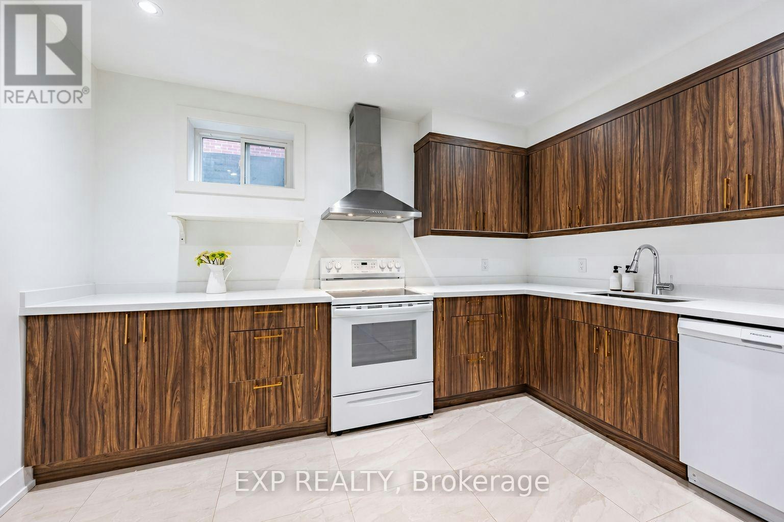 16 Wainwright Avenue, Richmond Hill, ON, L4C 5R5 - 30