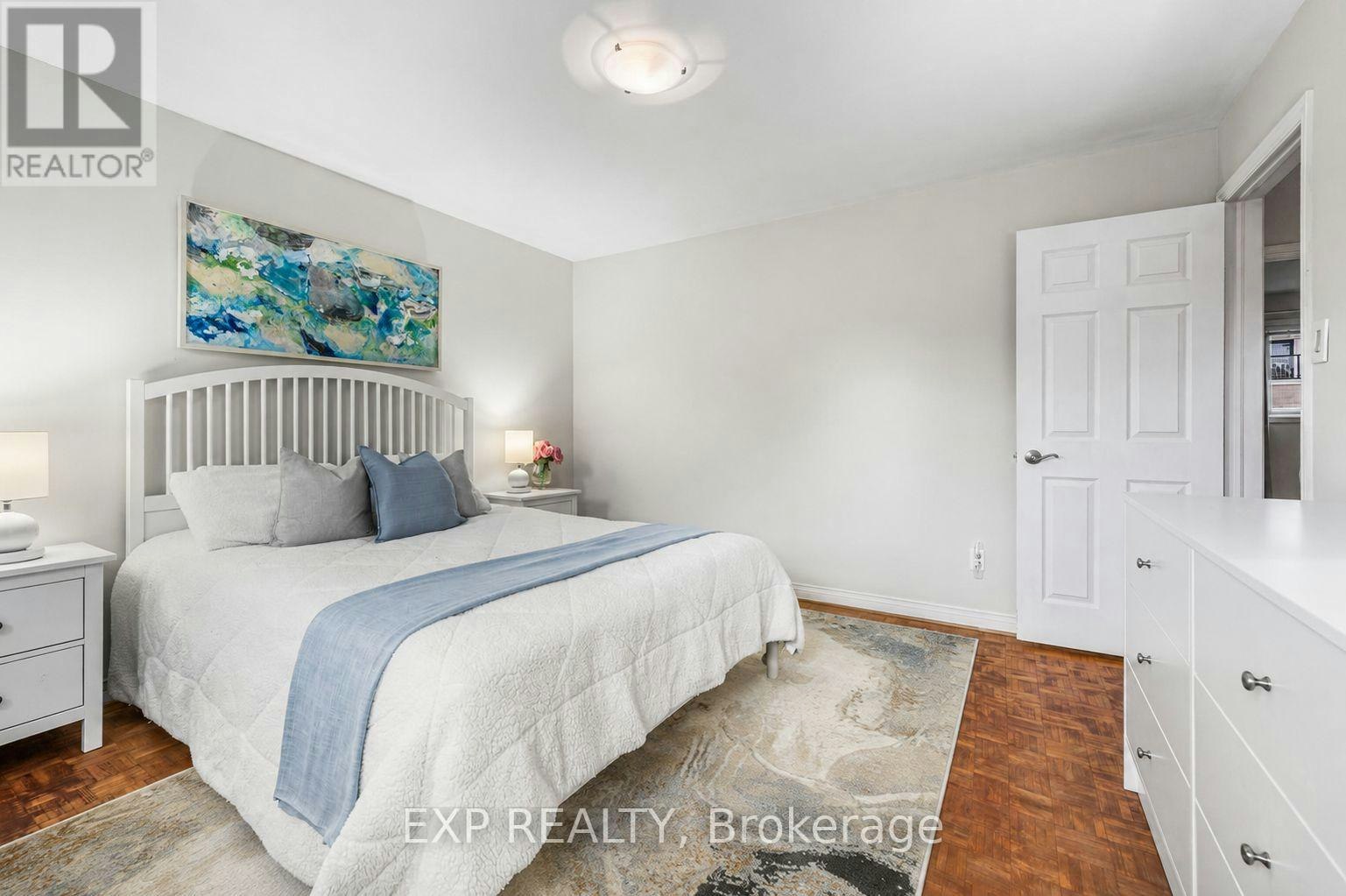16 Wainwright Avenue, Richmond Hill, ON, L4C 5R5 - 24