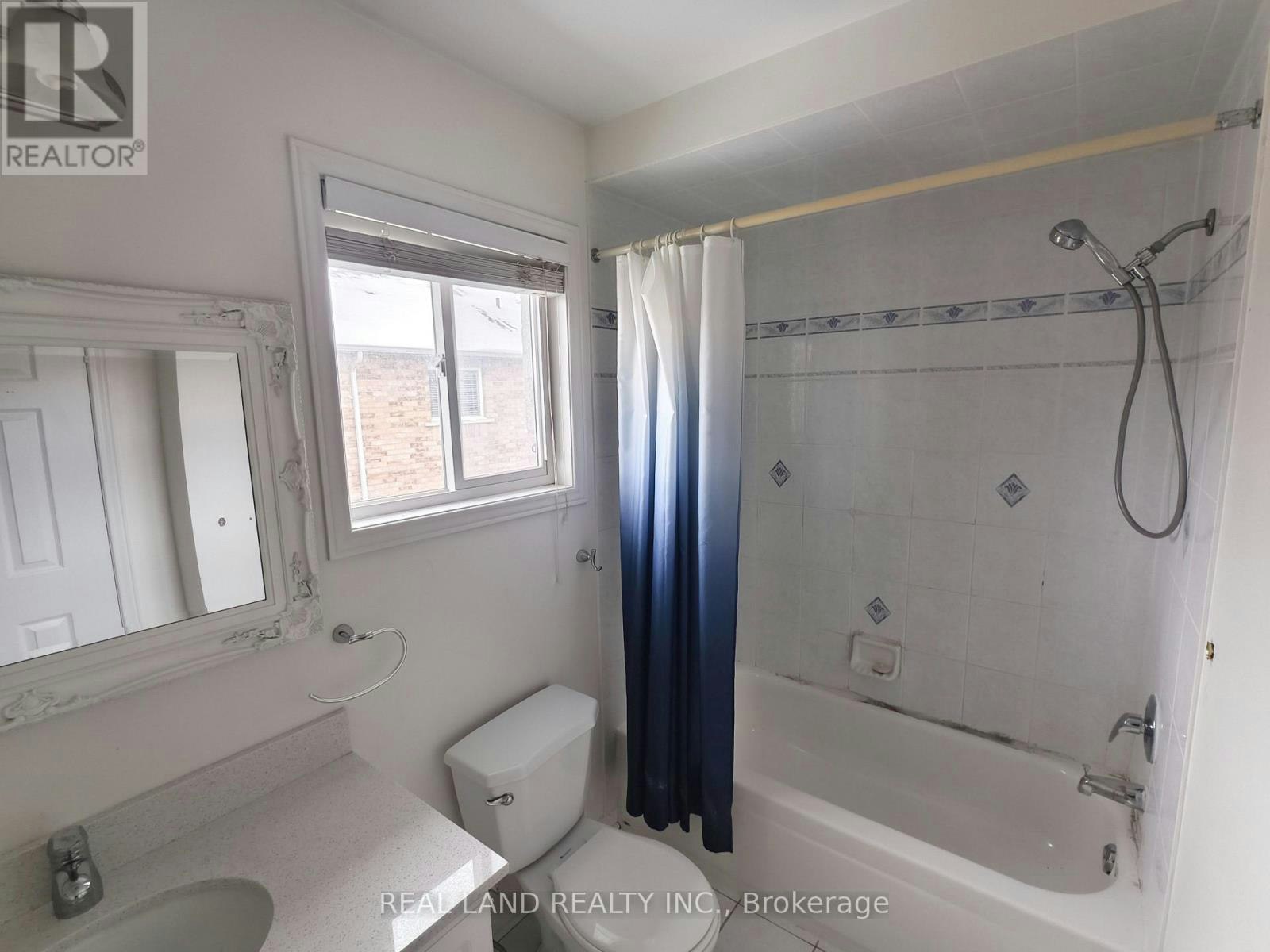 68 Waterton Crescent, Richmond Hill, ON, L4B 4L2 - 6