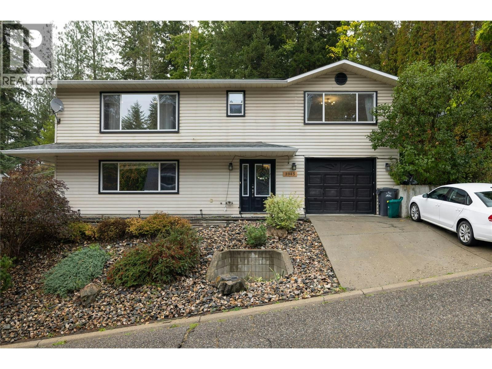 3945 Highland Park Crescent, Armstrong, BC, V0E 1B4