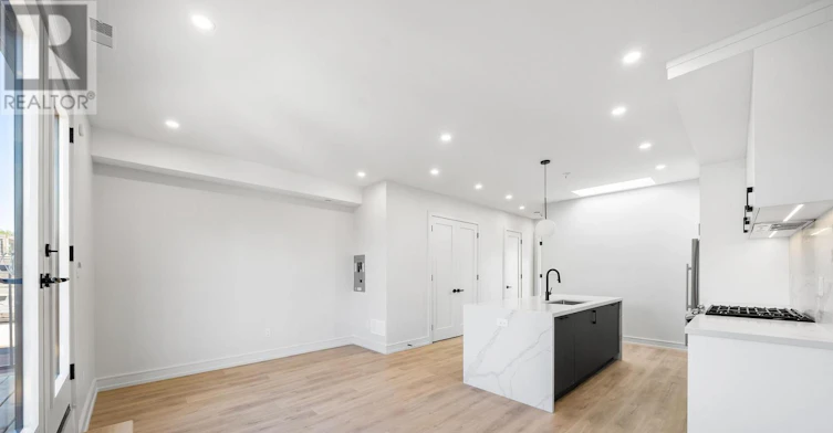 4 - 3RD FLOOR-158 Dovercourt Road, Toronto, ON, M6J 3C4 - 2