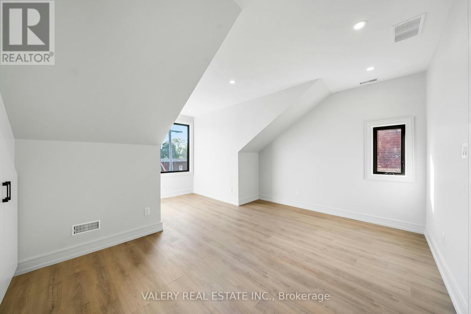 4 - 3RD FLOOR-158 Dovercourt Road, Toronto, ON, M6J 3C4 - 14