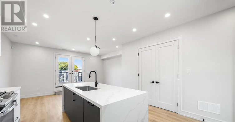 4 - 3RD FLOOR-158 Dovercourt Road, Toronto, ON, M6J 3C4 - 12