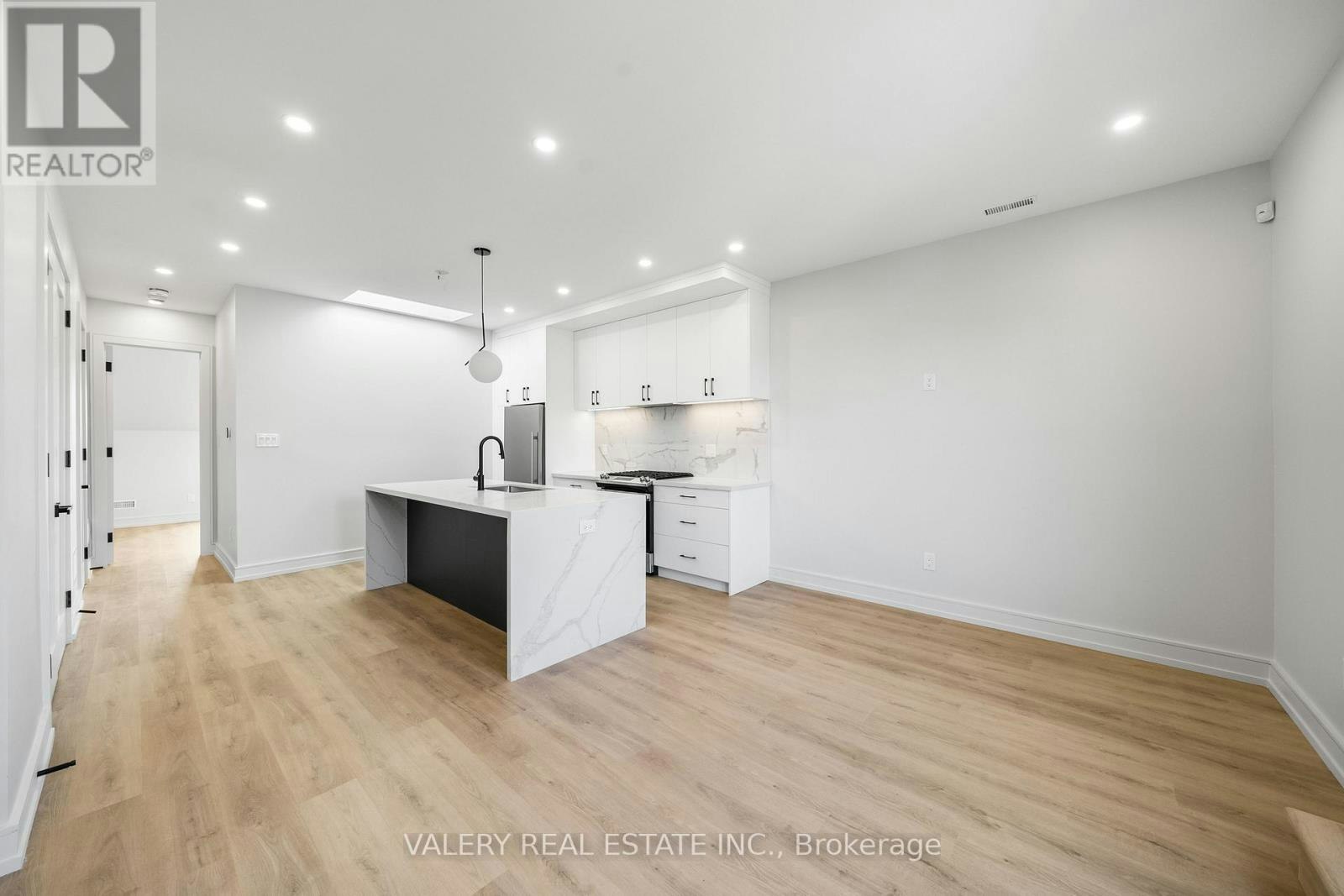 4 - 3RD FLOOR-158 Dovercourt Road, Toronto, ON, M6J 3C4 - 4