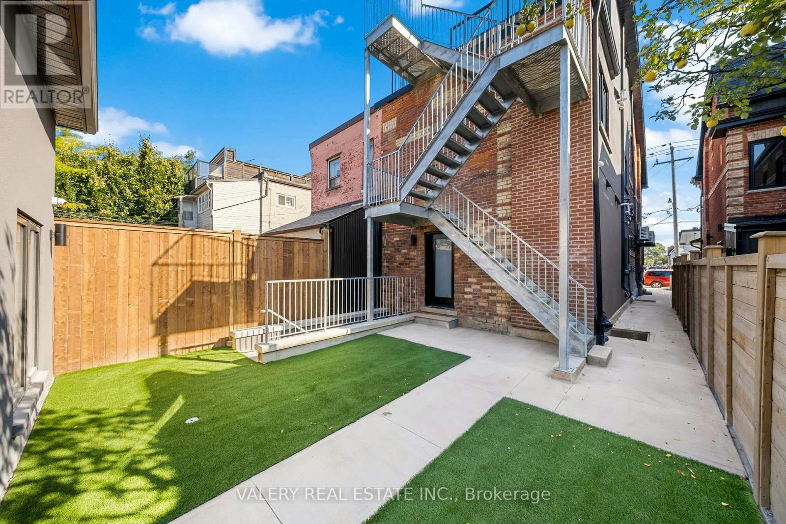 4 - 3RD FLOOR-158 Dovercourt Road, Toronto, ON, M6J 3C4 - 24
