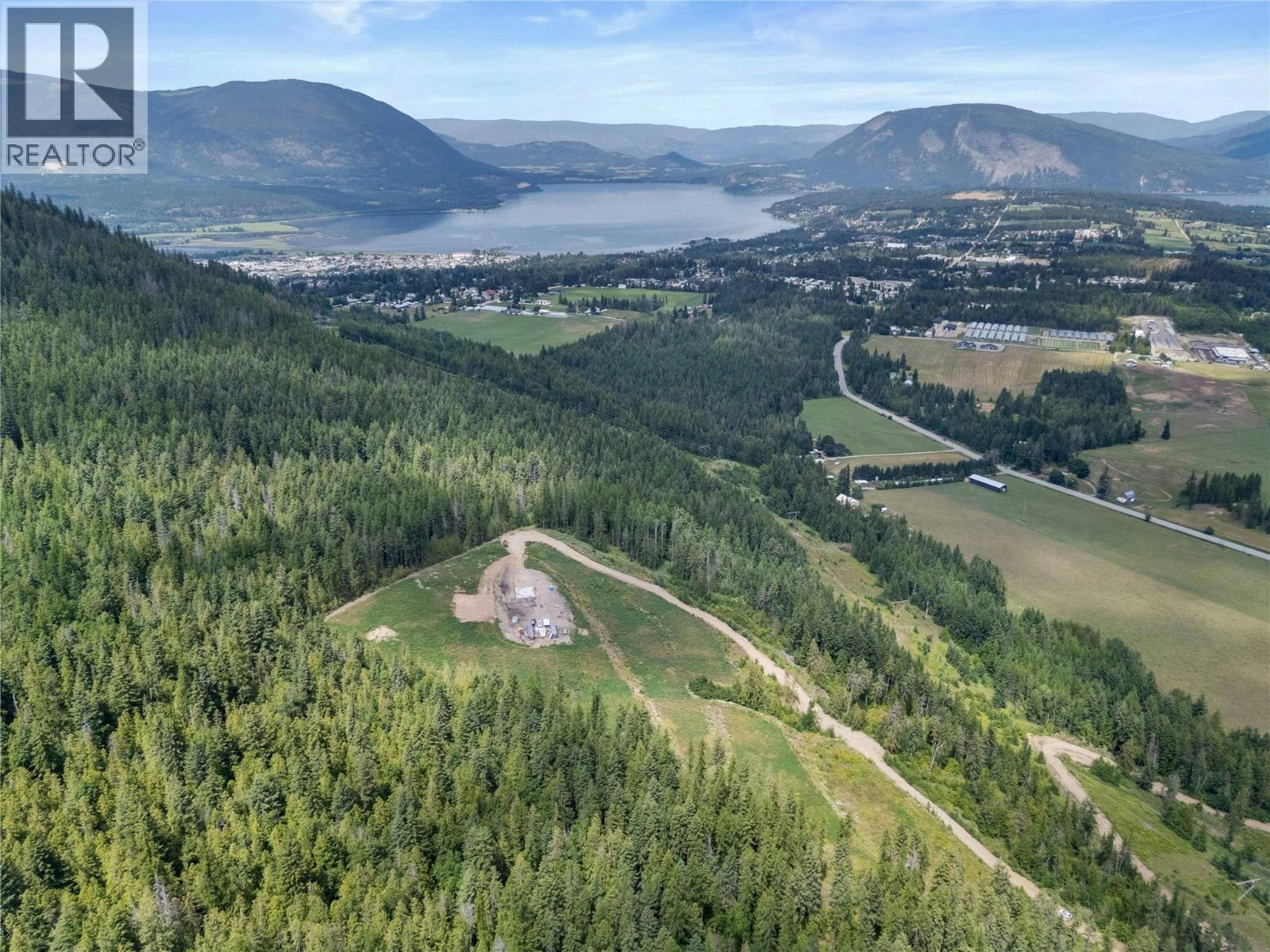 3641 SE 40th Street, Salmon Arm, BC, V1E 1X7