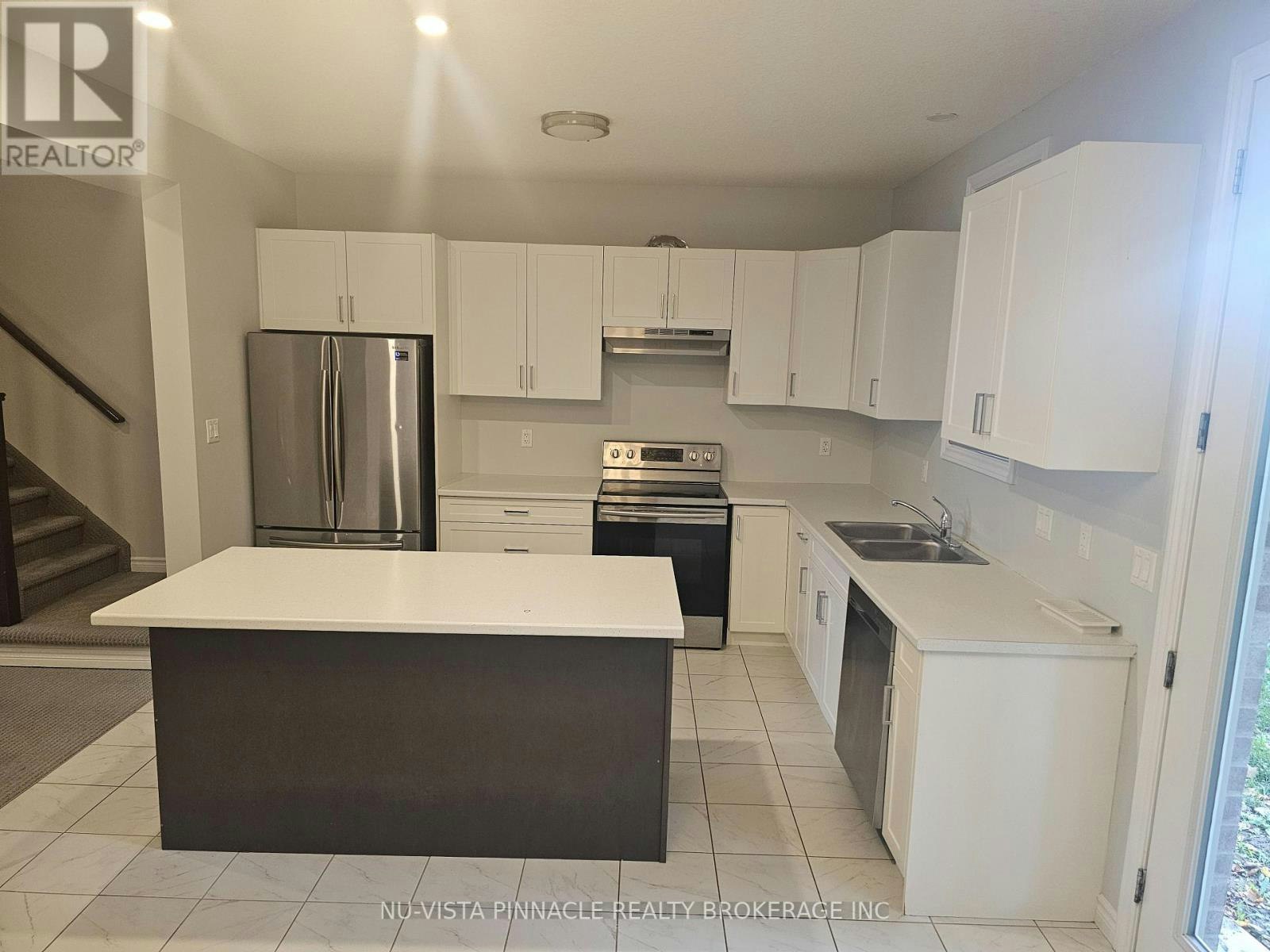 2039 Cedarpark Drive, London, ON, N5X 0N2 - 4
