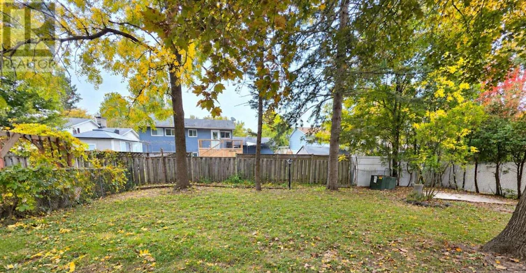 B-16 Banner Road, Ottawa, ON, K2H 5T2 - 12