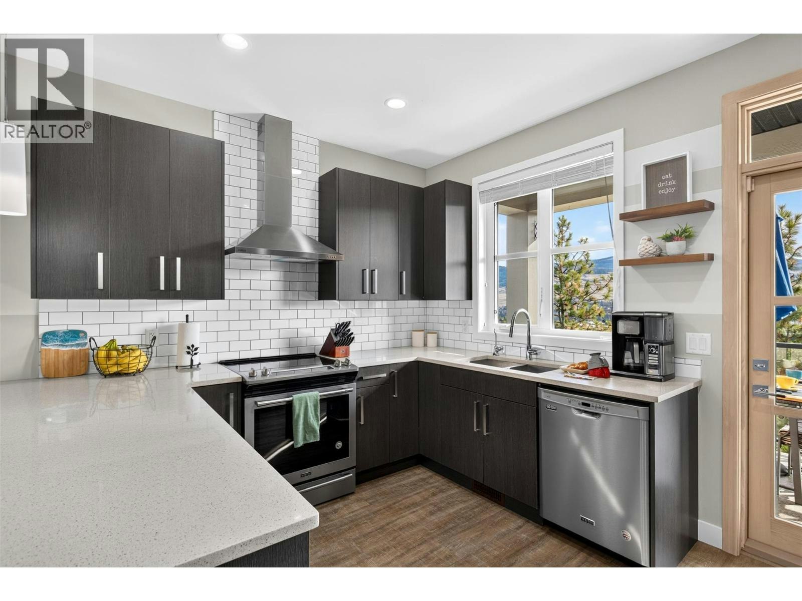 9671 Celeste Road - 4