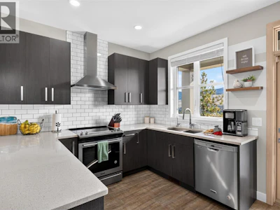 9671 Celeste Road - 4