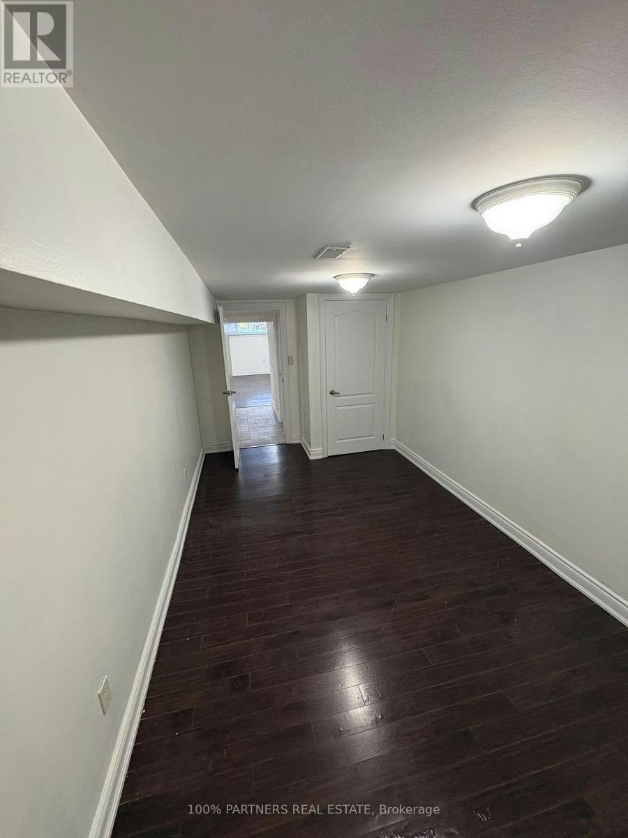 BSMT-68 Marlin Court, Newmarket, ON, L3Y 2W8 - 6