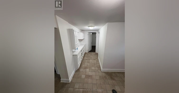 BSMT-68 Marlin Court, Newmarket, ON, L3Y 2W8 - 3
