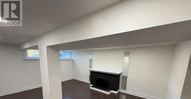 BSMT-68 Marlin Court, Newmarket, ON, L3Y 2W8