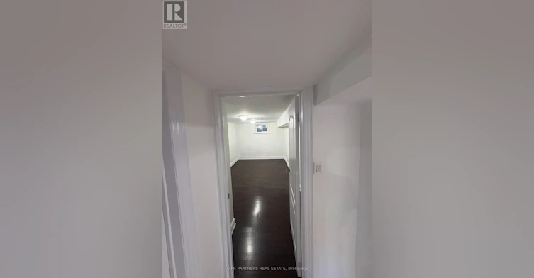 BSMT-68 Marlin Court, Newmarket, ON, L3Y 2W8 - 11