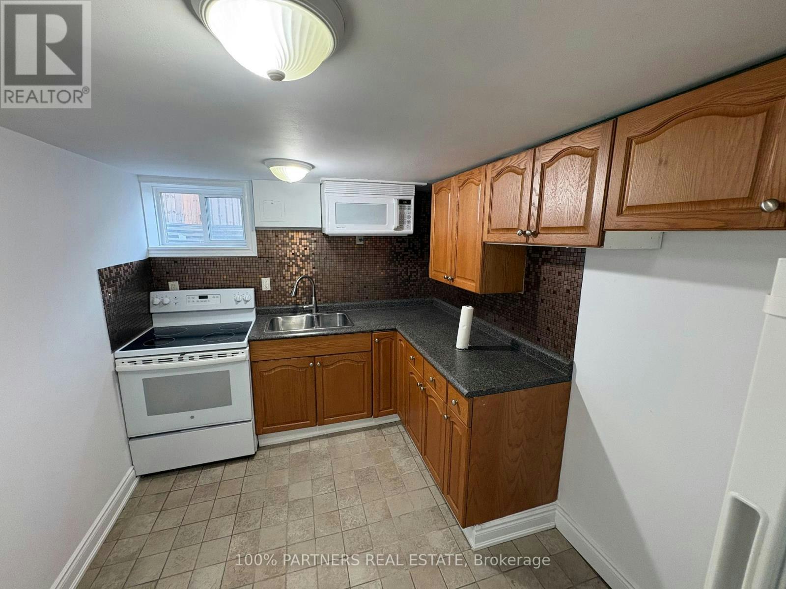 BSMT-68 Marlin Court, Newmarket, ON, L3Y 2W8 - 7