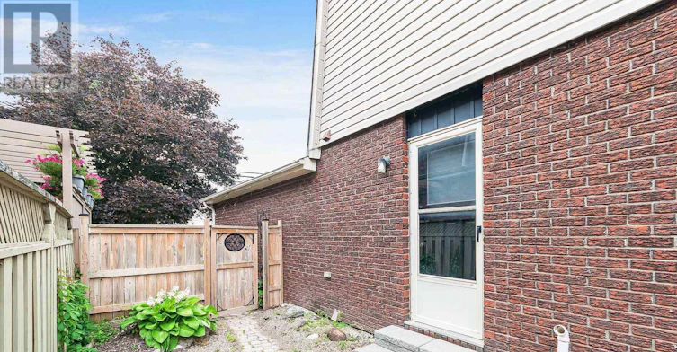 218 Angeline Street N, Kawartha Lakes, ON, K9V 5E9 - 45
