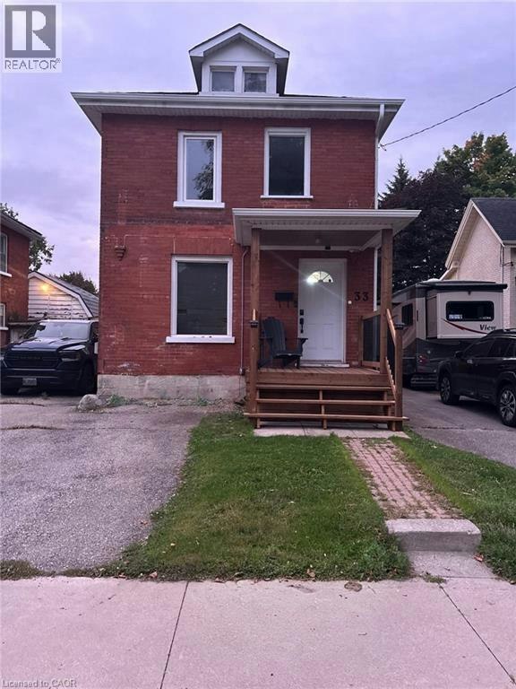 Upper-33 Rich Avenue, Cambridge, ON, N1R 2A4