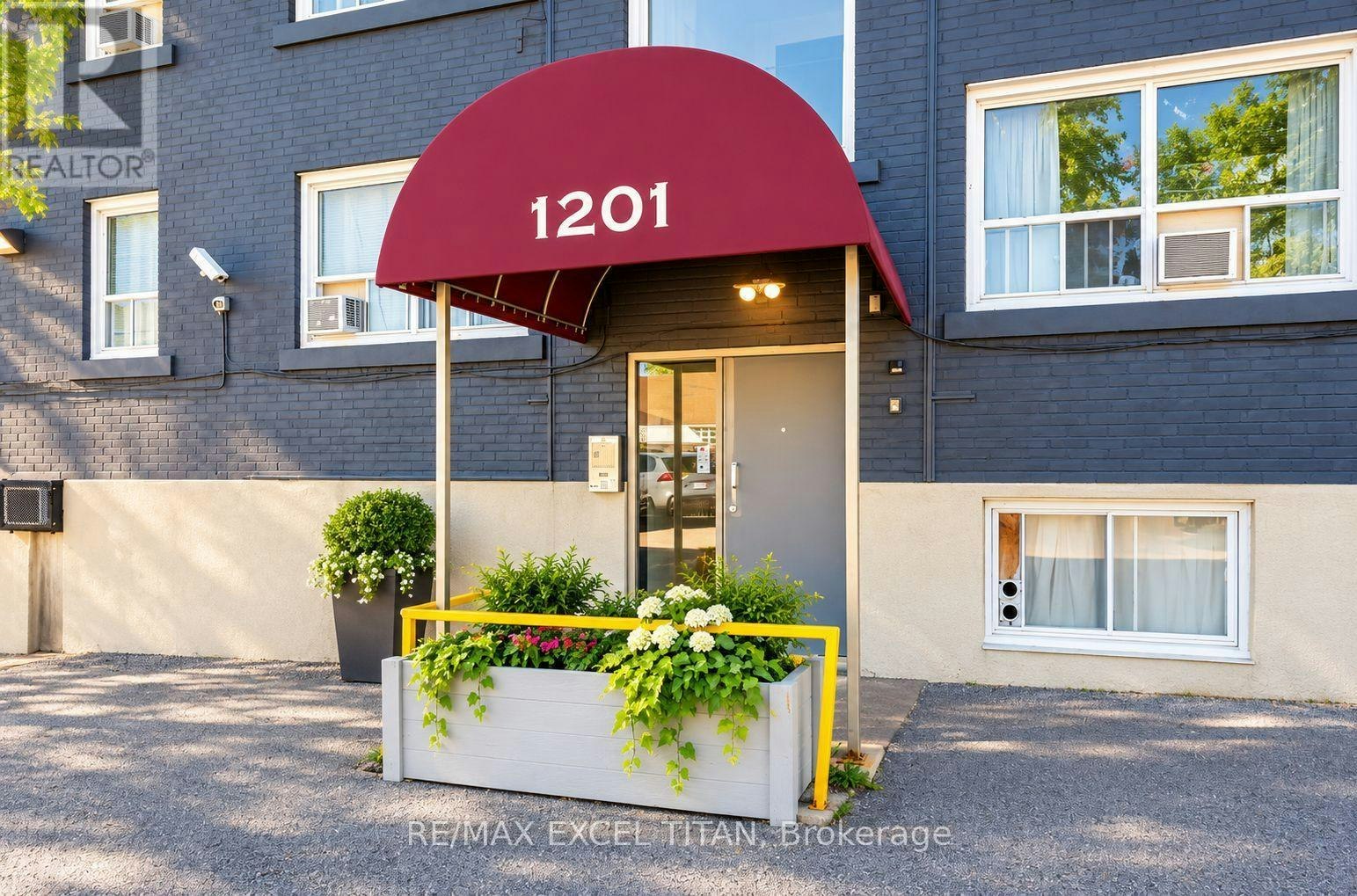 5-1201 Cedar Street, Oshawa, ON, L1J 3P1