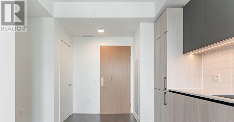 631-150 Logan Avenue, Toronto, ON, M4M 0E4 - 2