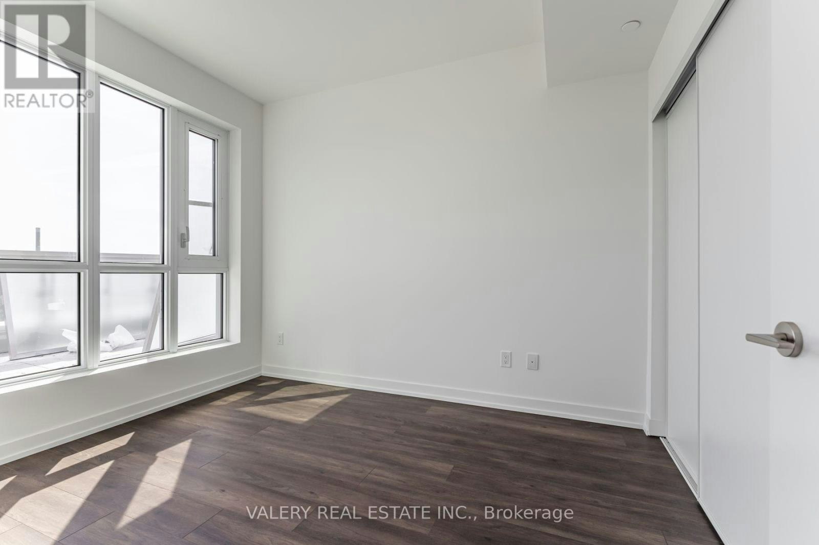 631-150 Logan Avenue, Toronto, ON, M4M 0E4 - 6