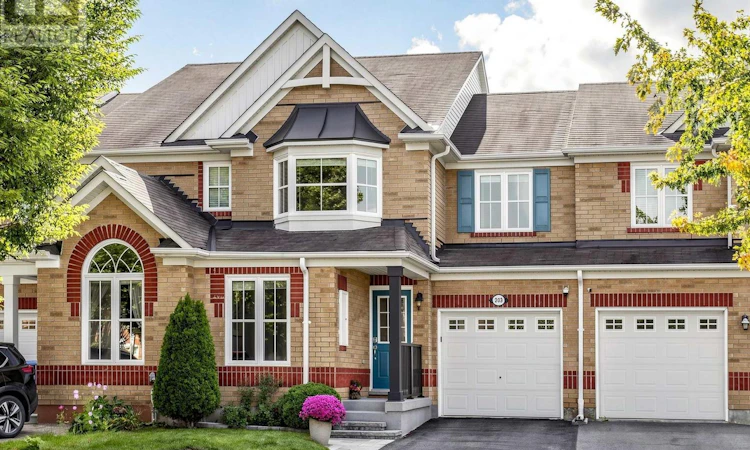 203 Chilcott Crescent