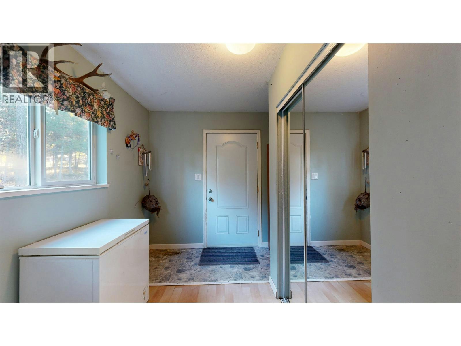 4871 Stewart Road, 108 Mile Ranch, BC, V0K 2Z0 - 9