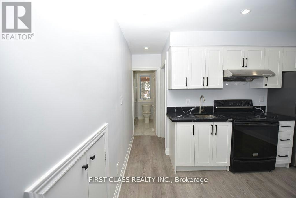 FRONT-319 Senlac Road, Toronto, ON, M2R 1R2 - 5